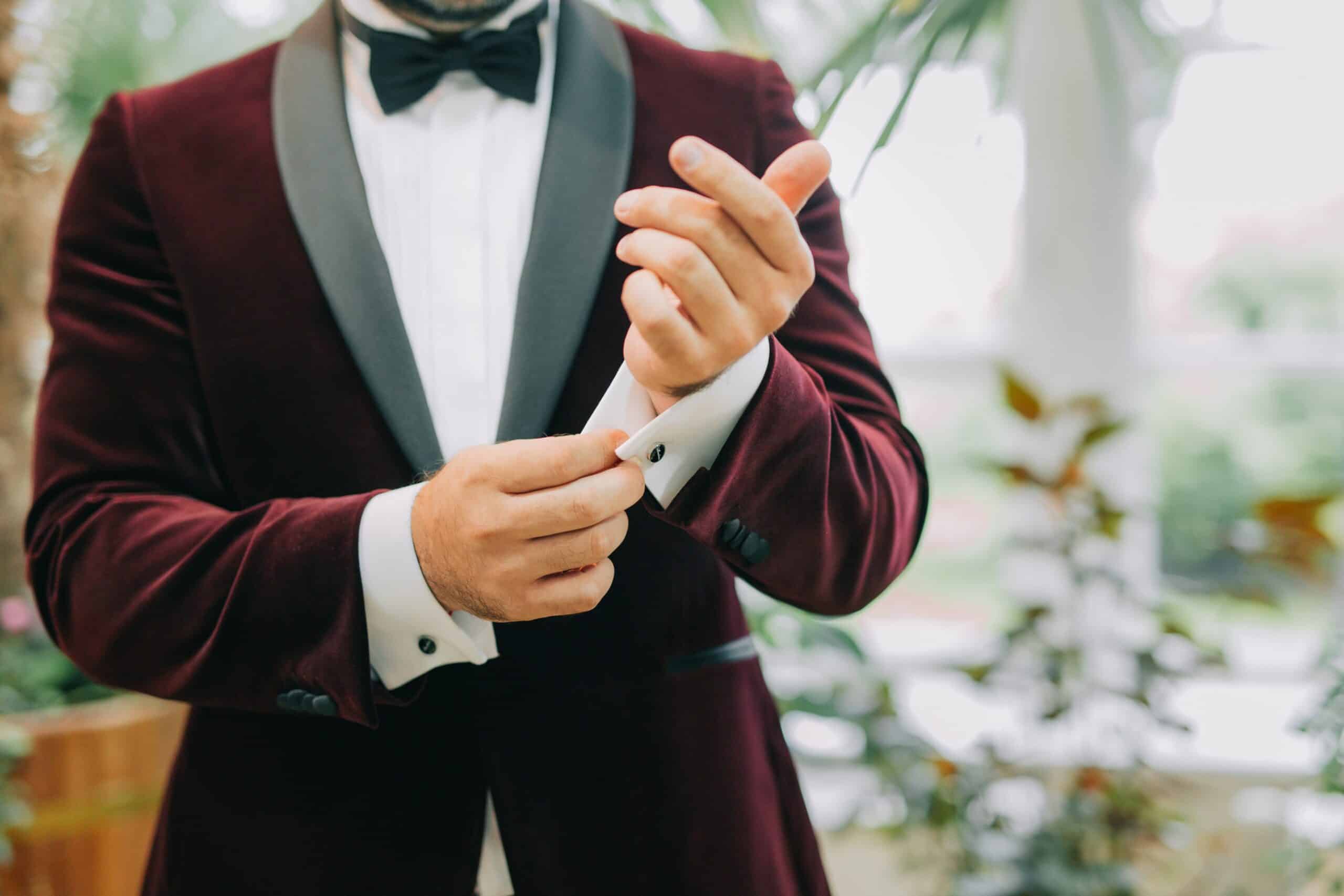 Velvet suits for winter grooms.